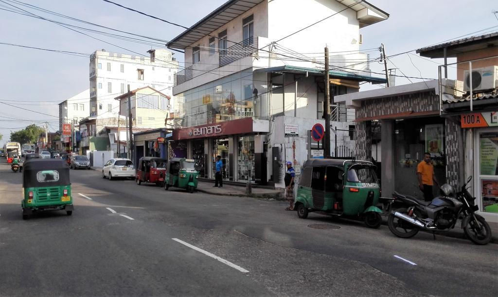 Dehiwala-Mount Lavinia Hotel 100 מראה חיצוני תמונה